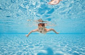 Κολύμπι και παιδιά: Το πιο πλήρες «μάθημα» για σώμα και μυαλό Παιδί:-Γιατί-είναι-τόσο-σημαντικό-να-μάθει-κολύμβηση;