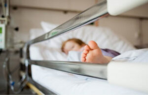 Σοβαρή καταγγελία μητέρας: «Ανά πάσα στιγμή μπορούσε να χάσουμε το παιδί μας λόγω της θρόμβωσης» – Ο Γολγοθάς μέχρι την σωστή διάγνωση Σοβαρή-καταγγελία-μητέρας:-«Ανά-πάσα-στιγμή-μπορούσε-να-χάσουμε-το-παιδί-μας-λόγω-της-θρόμβωσης»-–-Ο-Γολγοθάς-μέχρι-την-σωστή-διάγνωση