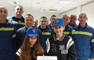 Επισκέφθηκαν και ευχαρίστησαν τους διασώστες οι δύο αδελφές που είχαν πέσει σε διάτρηση Επισκέφθηκαν-και-ευχαρίστησαν-τους-διασώστες-οι-δύο-αδελφές-που-είχαν-πέσει-σε-διάτρηση