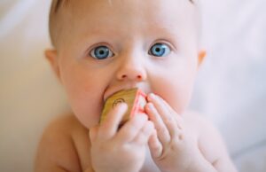 12 πράγματα που δεν φαντάζεστε ότι μπορεί να κάνει το μωρό σας στην ηλικία των 0-3 μηνών 12-πράγματα-που-δεν-φαντάζεστε-ότι-μπορεί-να-κάνει-το-μωρό-σας-στην-ηλικία-των-0-3-μηνών