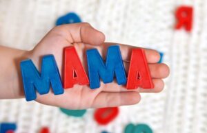 Αγάπη: Πώς μια μαμά μπορεί κρυφά να την εκφράζει Αγάπη:-Πώς-μια-μαμά-μπορεί-κρυφά-να-την-εκφράζει