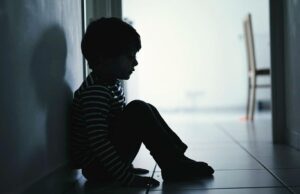 Σοκ στην Κρήτη: μαμά άφηνε τα 3 μικρά παιδιά της ολομόναχα στο σπίτι για μέρες! Σοκ-στην-Κρήτη:-μαμά-άφηνε-τα-3-μικρά-παιδιά-της-ολομόναχα-στο-σπίτι-για-μέρες!