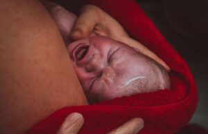 Δέκα φωτογραφίες τοκετού από μία βραβευμένη φωτογράφο γέννας Δέκα-φωτογραφίες-τοκετού-από-μία-βραβευμένη-φωτογράφο-γέννας