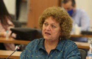 Οι υφιστάμενες πολιτικές του ΥΠΑΝ δεν αντανακλούν την ενιαία εκπαίδευση, δηλώνει η Επίτροπος για τα δικαιώματα του Παιδιού Οι-υφιστάμενες-πολιτικές-του-ΥΠΑΝ-δεν-αντανακλούν-την-ενιαία-εκπαίδευση,-δηλώνει-η-Επίτροπος-για-τα-δικαιώματα-του-Παιδιού