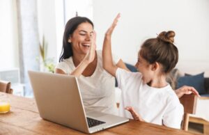 Έπαινος, ενθάρρυνση και επιβράβευση: Πώς ωφελούν τα παιδιά μας Έπαινος,-ενθάρρυνση-και-επιβράβευση:-Πώς-ωφελούν-τα-παιδιά-μας