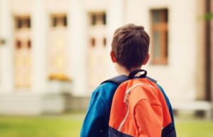 Σχολική σάκα: Πόσο βάρος πρέπει να έχει και ποιος είναι ο σωστός τρόπος να φορεθεί Σχολική-σάκα:-Πόσο-βάρος-πρέπει-να-έχει-και-ποιος-είναι-ο-σωστός-τρόπος-να-φορεθεί