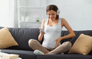 Φωνή και μουσική: η μαγική επίδρασή τους στο έμβρυο Φωνή-και-μουσική:-η-μαγική-επίδρασή-τους-στο-έμβρυο