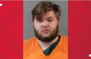 Πατέρας άφησε το αγοράκι του στο αμάξι για να μην τον «ενοχλεί» και πέθανε Πατέρας-άφησε-το-αγοράκι-του-στο-αμάξι-για-να-μην-τον-«ενοχλεί»-και-πέθανε