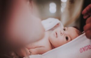 Το πρωτόγαλα έχει χαρακτηριστεί ως «το πρώτο εμβόλιο» – Ποιες είναι οι πανίσχυρες ιδιότητές του Το-πρωτόγαλα-έχει-χαρακτηριστεί-ως-«το-πρώτο-εμβόλιο»-–-Ποιες-είναι-οι-πανίσχυρες-ιδιότητές-του