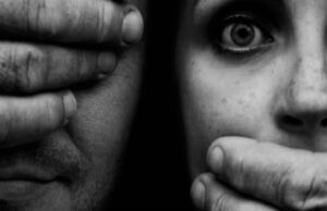 Φρίκη : Έκαψε τη σύζυγό του γιατί αρνήθηκε να κάνει έκτρωση Φρίκη-:-Έκαψε-τη-σύζυγό-του-γιατί-αρνήθηκε-να-κάνει-έκτρωση