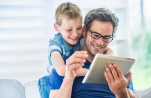 Social media και παιδιά: Τους μαθαίνουμε να τα χρησιμοποιούν με ασφάλεια social-media-και-παιδιά:-Τους-μαθαίνουμε-να-τα-χρησιμοποιούν-με-ασφάλεια