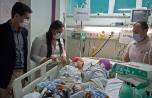 Διαχωρίστηκαν σιαμαία δίδυμα αγόρια ενωμένα στο κεφάλι – Επέμβαση 33 ωρών Διαχωρίστηκαν-σιαμαία-δίδυμα-αγόρια-ενωμένα-στο-κεφάλι-–-Επέμβαση-33-ωρών