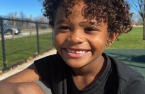 7χρονος έσωσε 3χρονο αγοράκι από πνιγμό – το τράβηξε από τον πάτο της πισίνας! 7χρονος-έσωσε-3χρονο-αγοράκι-από-πνιγμό-–-το-τράβηξε-από-τον-πάτο-της-πισίνας!