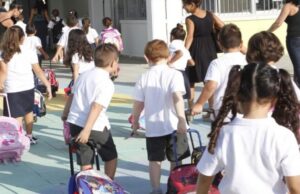 5 χιλιάδες μαθητές θα χρειαστούν στήριξη για να πάνε τον Σεπτέμβρη στο σχολείο 5-χιλιάδες-μαθητές-θα-χρειαστούν-στήριξη-για-να-πάνε-τον-Σεπτέμβρη-στο-σχολείο
