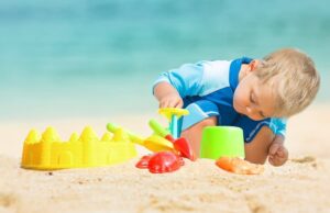 Άμμος και μωρό – πότε αυτός ο συνδυασμός μπορεί να γίνει επικίνδυνος Άμμος-και-μωρό-–-πότε-αυτός-ο-συνδυασμός-μπορεί-να-γίνει-επικίνδυνος