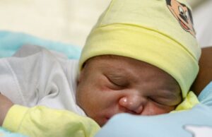 Μωρό γεννήθηκε από το DNA τριών ανθρώπων για πρώτη φορά στη Βρετανία Μωρό-γεννήθηκε-από-το-dna-τριών-ανθρώπων-για-πρώτη-φορά-στη-Βρετανία