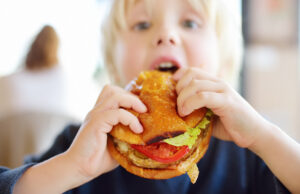 Αυτά είναι τα πιο επικίνδυνα τρόφιμα για τα παιδιά – Απειλούν καρδιά και ανάπτυξη Αυτά-είναι-τα-πιο-επικίνδυνα-τρόφιμα-για-τα-παιδιά-–-Απειλούν-καρδιά-και-ανάπτυξη