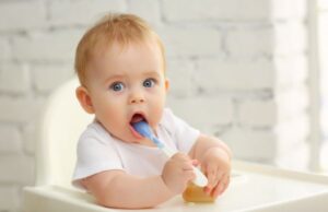 Ξεκαρδιστικές αντιδράσεις: Μωράκια δοκιμάζουν πρώτη φορά φρούτα Ξεκαρδιστικές-αντιδράσεις:-Μωράκια-δοκιμάζουν-πρώτη-φορά-φρούτα