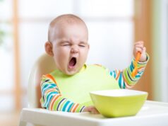 Νήπιο: Πώς να διαχειριστείτε τη «διαμαρτυρία» του για το φαγητό Γιατί-τα-νήπια-πετάνε-κάτω-το-φαγητό-τους;