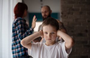 Η έκθεση σε ενδοοικογενειακές συγκρούσεις προβλέπει ανασφαλή προσκόλληση και προβληματικές συμπεριφορές σε μελλοντικές σχέσεις Η-έκθεση-σε-ενδοοικογενειακές-συγκρούσεις-προβλέπει-ανασφαλή-προσκόλληση-και-προβληματικές-συμπεριφορές-σε-μελλοντικές-σχέσεις