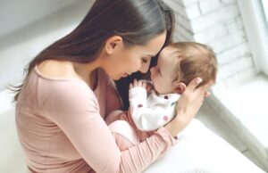 Πότε μπορεί το μωρό να κοιμάται πρηνηδόν; Πότε-μπορεί-το-μωρό-να-κοιμάται-πρηνηδόν;