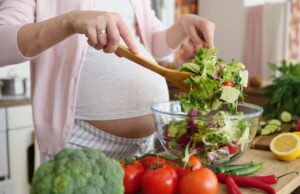 Εγκυμοσύνη: Αυτή η διατροφή μπορεί να μειώσει τον κίνδυνο προεκλαμψίας Εγκυμοσύνη:-Αυτή-η-διατροφή-μπορεί-να-μειώσει-τον-κίνδυνο-προεκλαμψίας