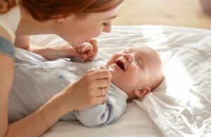 Νανούρισμα: Γιατί είναι σημαντικό να τραγουδάτε στο μωρό σας Νανούρισμα:-Γιατί-είναι-σημαντικό-να-τραγουδάτε-στο-μωρό-σας