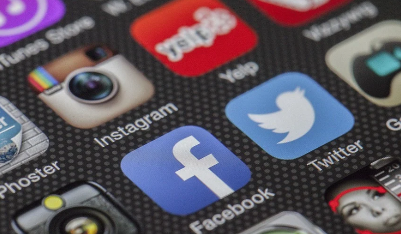 Δανία : Προτείνει απαγόρευση των social media σε ανήλικους κάτω των 15 ετών