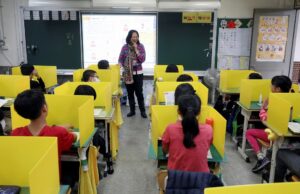 Σχολεία: Πώς επηρεάστηκαν σε όλο τον κόσμο από την πανδημία Σχολεία:-Πώς-επηρεάστηκαν-σε-όλο-τον-κόσμο-από-την-πανδημία