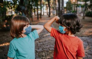 Κοροναϊός : Τα παιδιά του δημοτικού έχουν μόλις το 1/16 του ιικού φορτίου των 80άρηδων, δείχνει ολλανδική μελέτη Κοροναϊός-:-Τα-παιδιά-του-δημοτικού-έχουν-μόλις-το-1/16-του-ιικού-φορτίου-των-80άρηδων,-δείχνει-ολλανδική-μελέτη