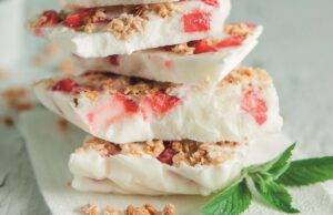 Σνακ για παιδιά: Παγωμένες μπάρες γιαουρτιού Σνακ-για-παιδιά:-Παγωμένες-μπάρες-γιαουρτιού