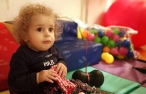 Μπαμπάς Παναγιώτη-Ραφαήλ: «Στέκεται όρθιος, παίζει με τα παιχνίδια του, κάνει σκανταλιές» Μπαμπάς-Παναγιώτη-Ραφαήλ:-«Στέκεται-όρθιος,-παίζει-με-τα-παιχνίδια-του,-κάνει-σκανταλιές»