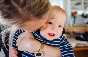 Γιατί λιώνουμε στη θέα ενός μωρού; Γιατί-λιώνουμε-στη-θέα-ενός-μωρού;