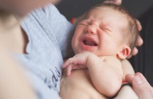 5 μύθοι για τα νεογέννητα που πρέπει να σταματήσουμε να διαδίδουμε 5-μύθοι-για-τα-νεογέννητα-που-πρέπει-να-σταματήσουμε-να-διαδίδουμε