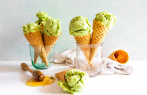 Απολαυστικό παγωτό με το σούπερ υγιεινό αβοκάντο Απολαυστικό-παγωτό-με-το-σούπερ-υγιεινό-αβοκάντο