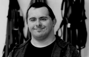 Το συγκινητικό ζεϊμπέκικο του Κυριάκου Ταμπουκάρη