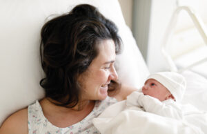 Βρεφικό μικροβίωμα: Νέα μελέτη αποκαλύπτει τα πλεονεκτήματα για τα μωρά που έχουν γεννηθεί με καισαρική τομή