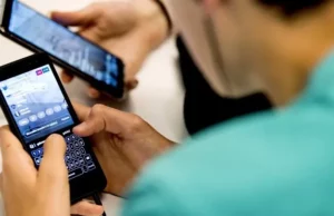 Παράγοντες που οδηγούν σε προβληματική χρήση των social media στους εφήβους