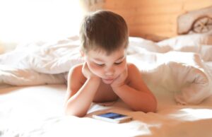 Νήπιο: 2 κοινά λάθη που κάνουμε και δυσκολεύουμε τον ύπνο του