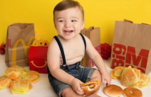 3χρονος το έσκασε από το σπίτι του και πήγε στα… McDonald’s να φάει!