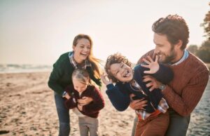 Τι κάνουν διαφορετικά οι γονείς που μεγαλώνουν τα πιο δυνατά και ανθεκτικά παιδιά: σύμφωνα με μελέτη του Χάρβαρντ