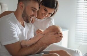 Μπαμπάς: Τι αλλάζει στον εγκέφαλό του όταν γνωρίζει το παιδί του