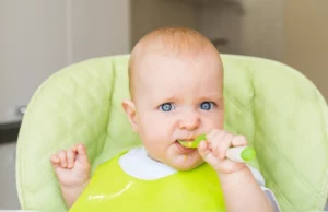 Διατροφή μωρού 6- 12 μηνών: Χρήσιμες και πρακτικές συμβουλές
