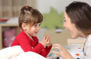 Παιδιά: Γιατί τους αρέσει η επανάληψη όταν είναι μικρά;