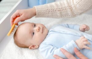 Μωρό: Τι πρέπει να γνωρίζετε για το πρώτo του κούρεμα