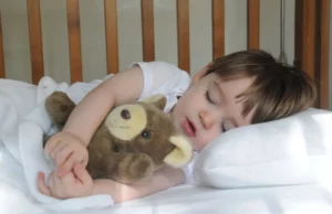 Μελατονίνη στα παιδιά για γρήγορο ύπνο; Οι παιδίατροι προειδοποιούν