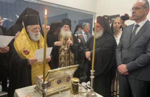 «Σταυρώσαμε άρρωστο βρέφος με την Αγία Ζώνη της Παναγίας και βγήκε από το νοσοκομείο» (ΒΙΝΤΕΟ)