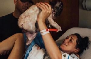 «Οι πρώτες στιγμές με το μωρό μου»: 10 φωτογραφίες για το θαύμα της μητρότητας