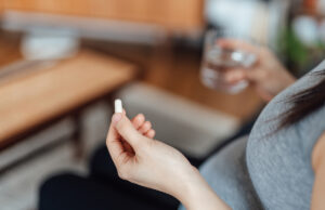 Νέα μελέτη δεν βρίσκει καμία σχέση μεταξύ της χρήσης παρακεταμόλης κατά τη διάρκεια της εγκυμοσύνης και του αυτισμού και της ΔΕΠΥ