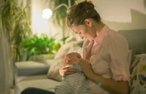 Μητρικό γάλα: Ποια μπαχαρικά επηρεάζουν τη γεύση του